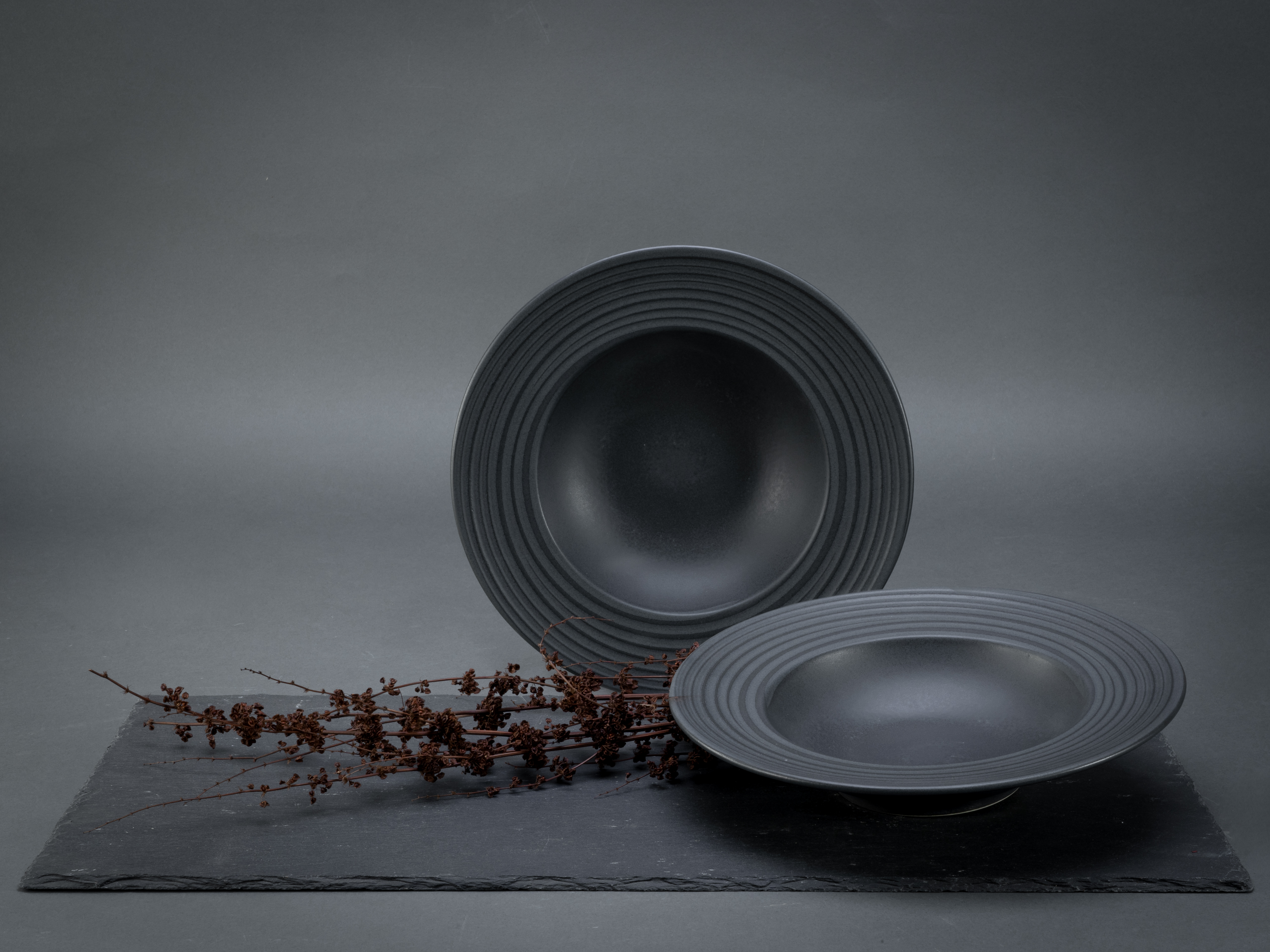 CreaTable Pastateller Lava Stone in Farbe Schwarz matt
