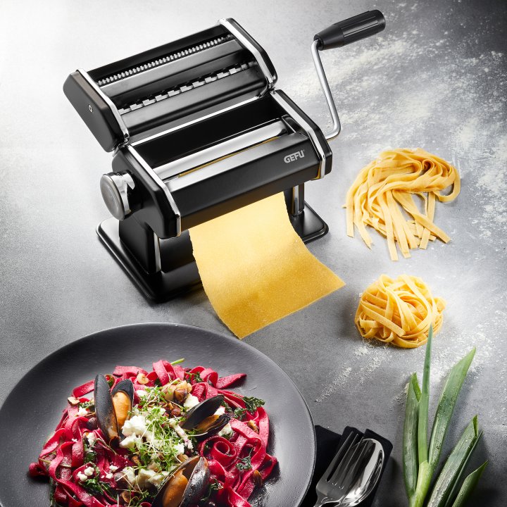 GEFU Pastamaschine PASTA in Schwarz, silber