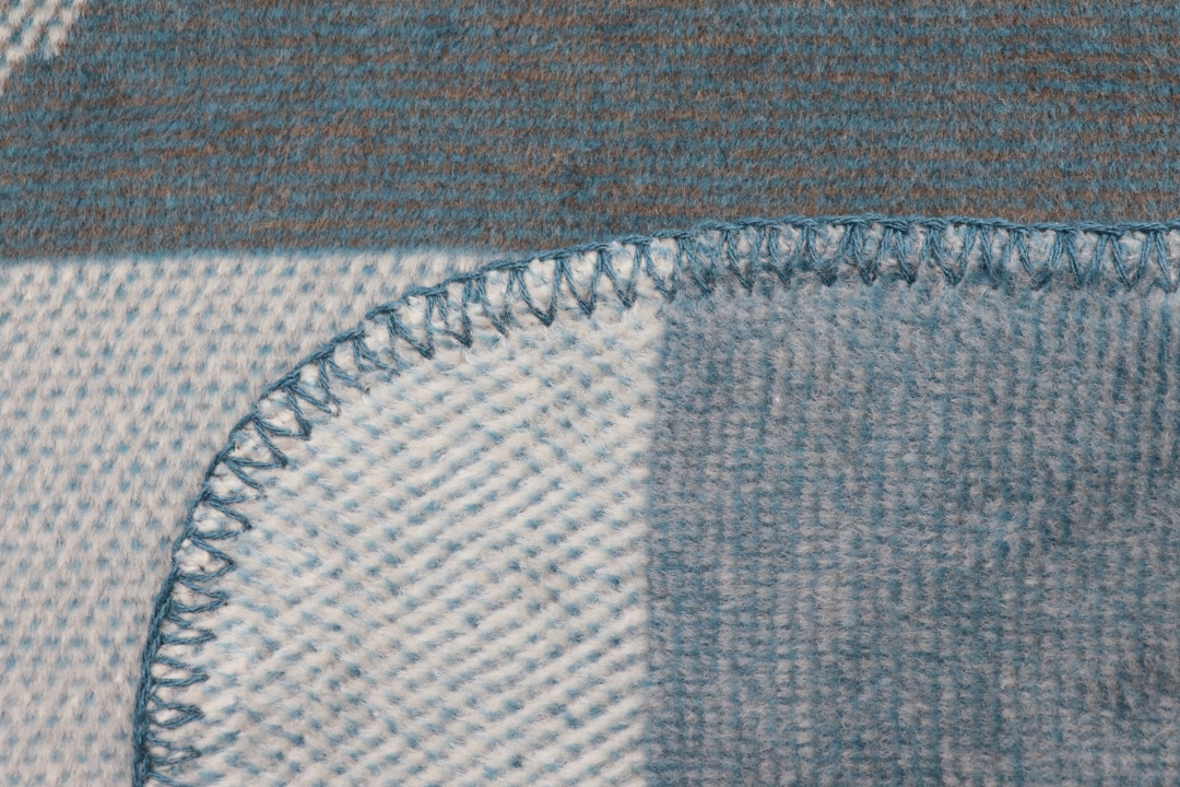 Biederlack Decke ca. 150x200cm in Farbe Graphic View, Hosen, Dekoration für Zuhause, Teppich, Jeans, Textur