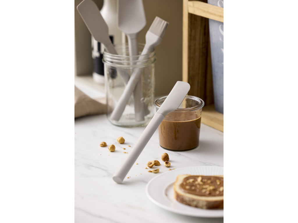 F&H Teigschaber schmal  EMMA ca. B3,3 H1,7 T25,2 cm in humus