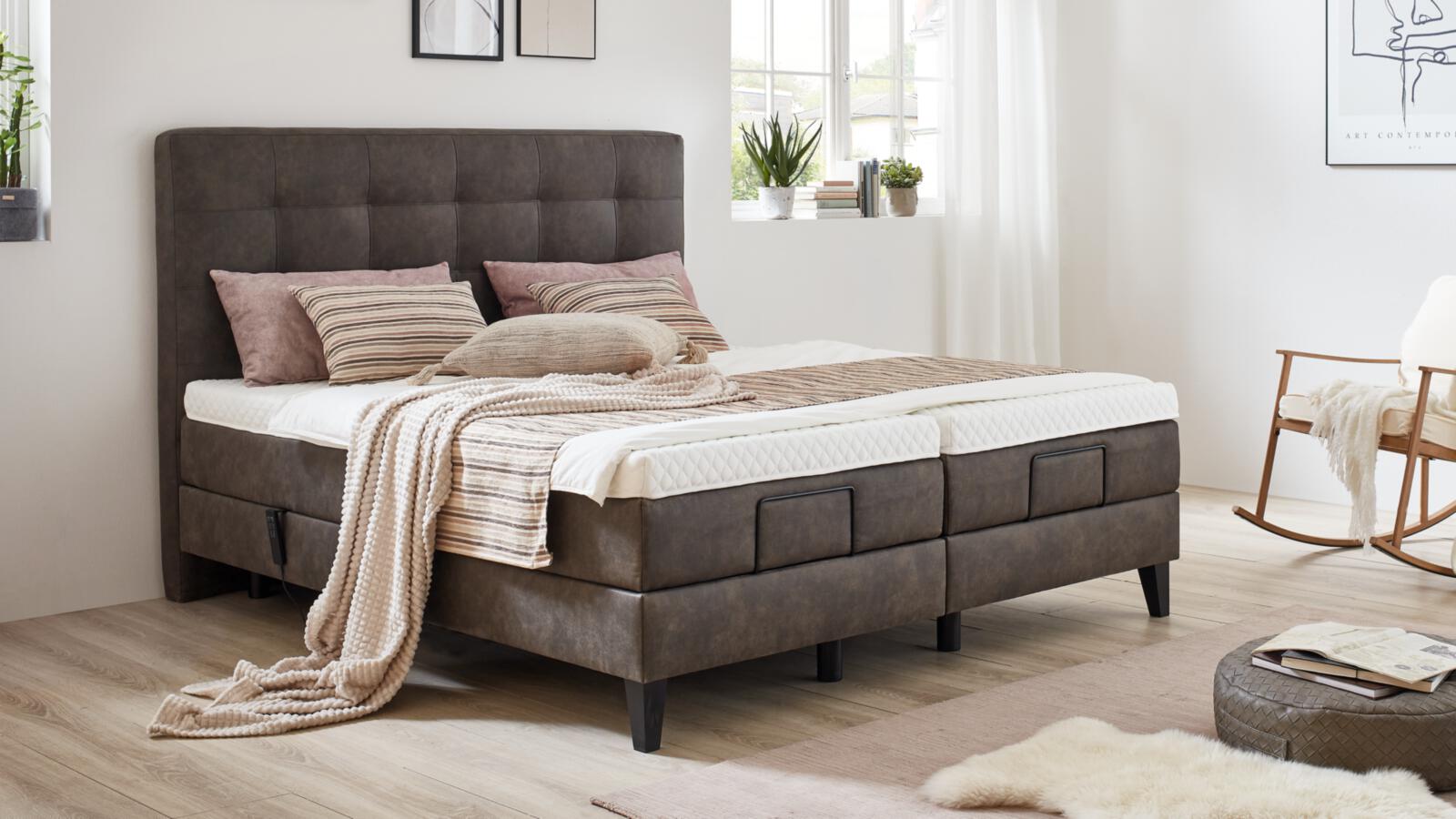 Fey Boxspringbett KARAT AVANTGARDE ca. 180x200cm in Farbe Stoff Resort schlamm 11, Innenarchitektur, Mobiliar, Dekoration für Zuhause, Kissen, Bett