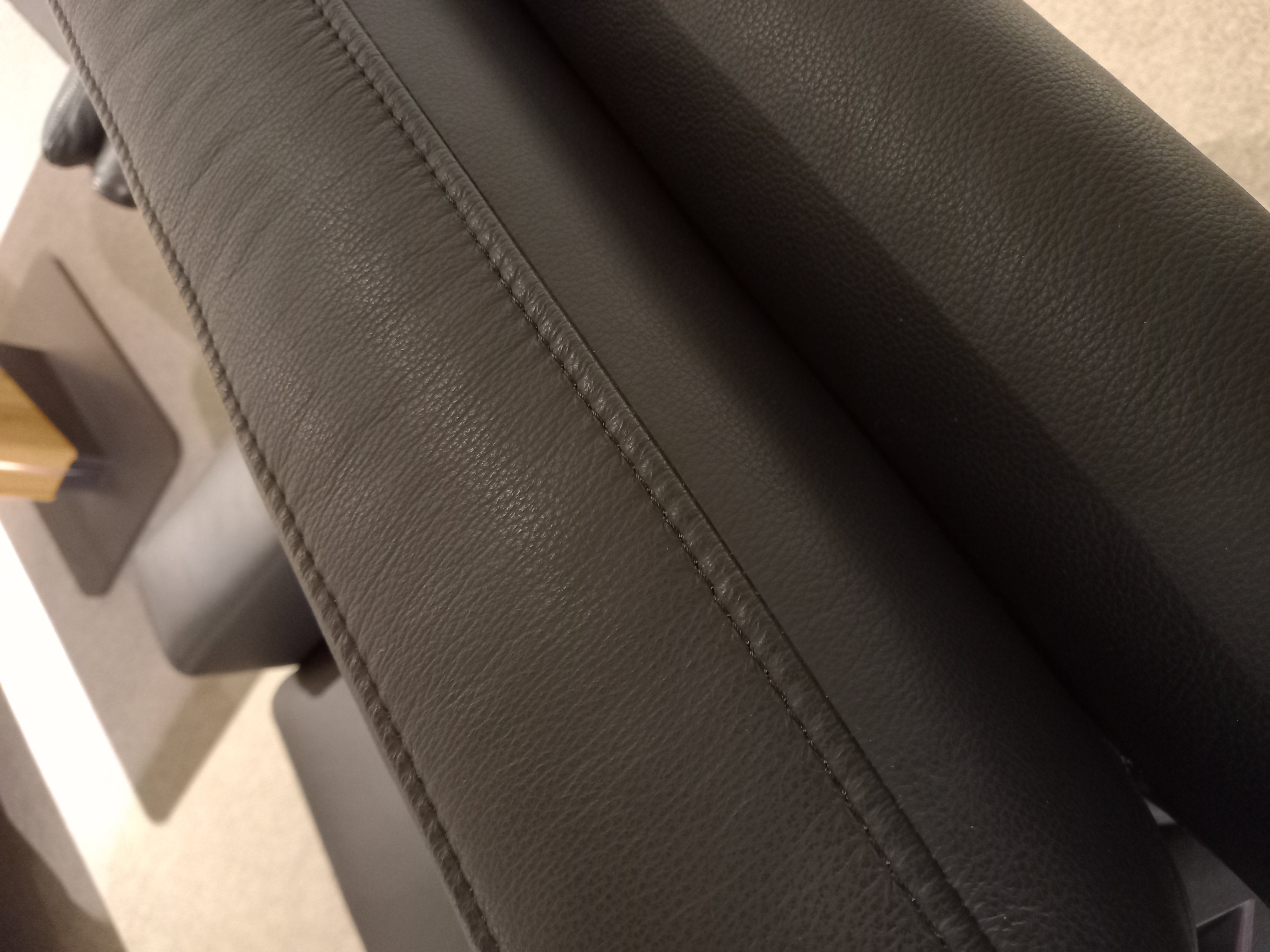 Wima Sessel  in Leder 91/0105 Classic schwarz, Kissen, Dekoration für Zuhause, Couch, Mobiliar, Auto
