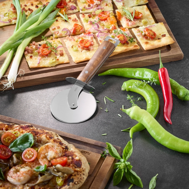GEFU Pizzarad Madero ca. B22,5 H1,6 T9 cm in silber / braun
