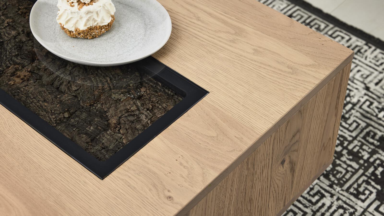 Interliving Couchtisch IL 2025 ca. 115x65cm mit Platte in  Wildeiche massiv
