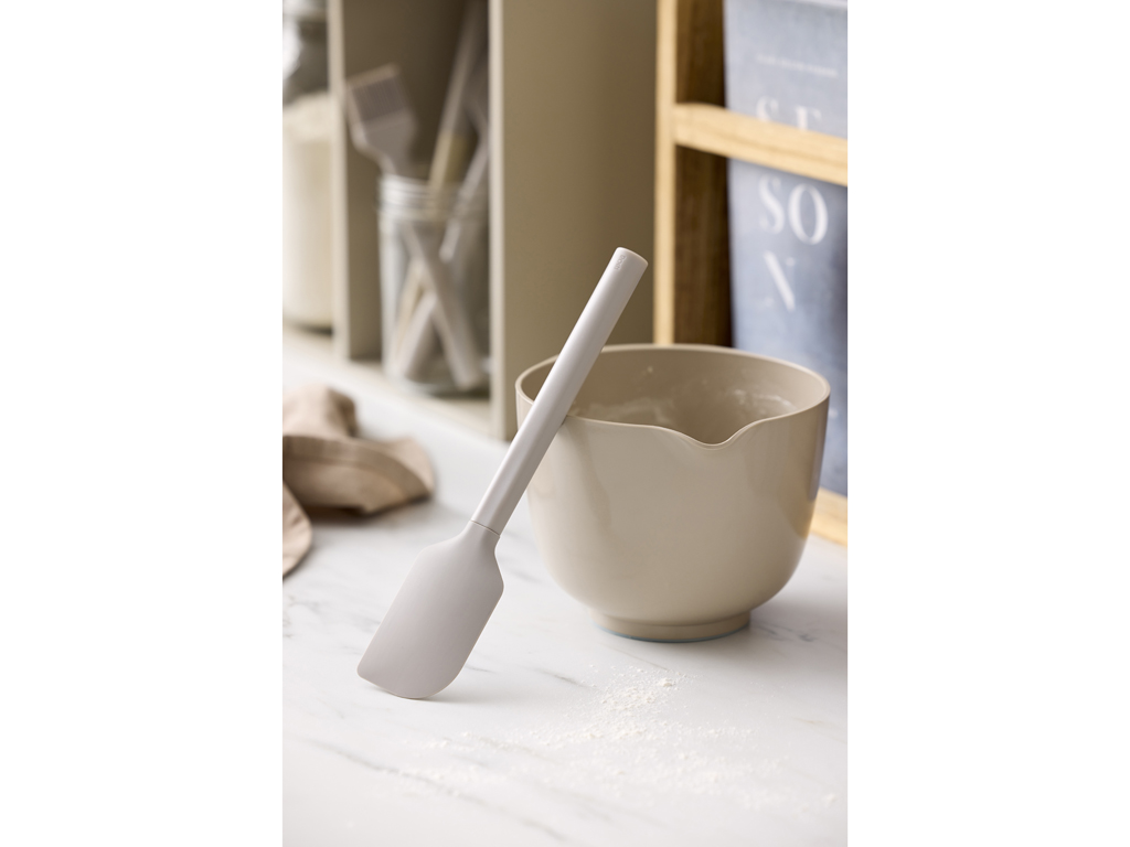 F&H Teigschaber  EMMA ca. B5,3 H1,7 T25,2 cm in Humus