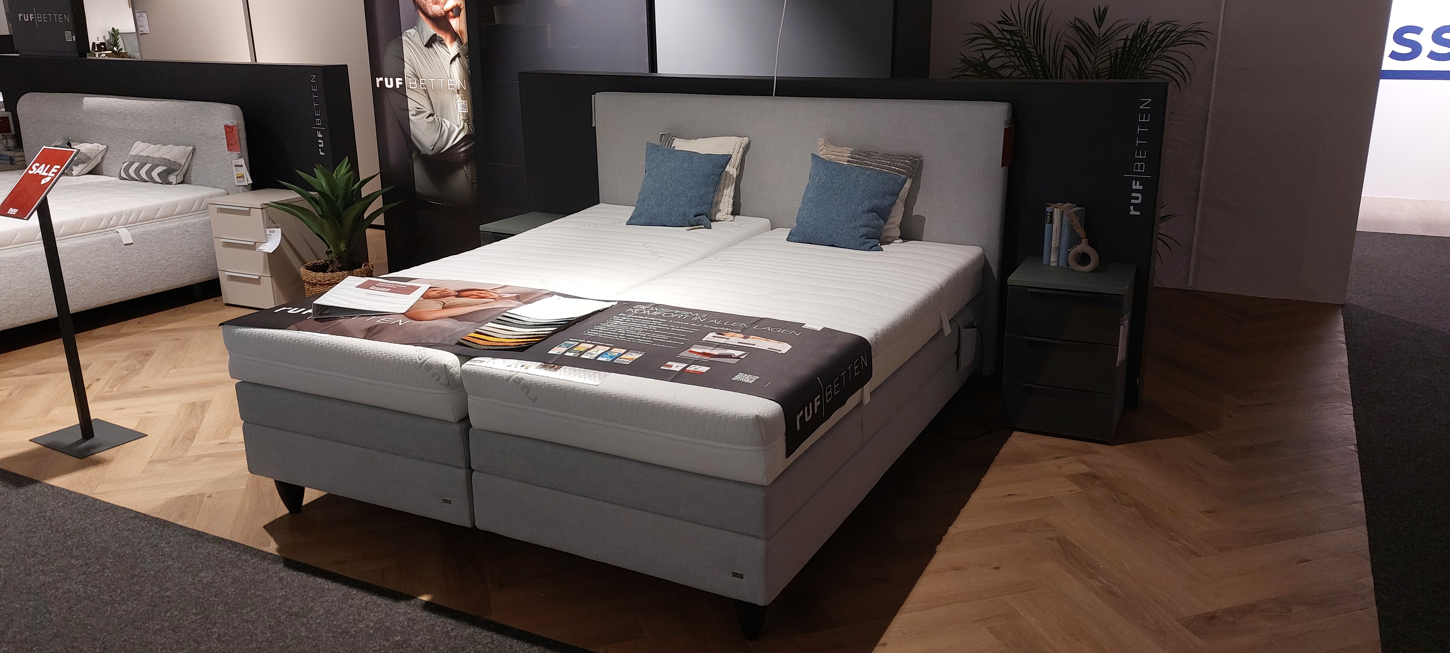 RUF Betten Boxspringbett MOVIDA ca. 180x200cm in Farbe Stoff hellgrau RUF Betten Boxspringbett MOVIDA ca. 180x200cm in Farbe Stoff hellgrau