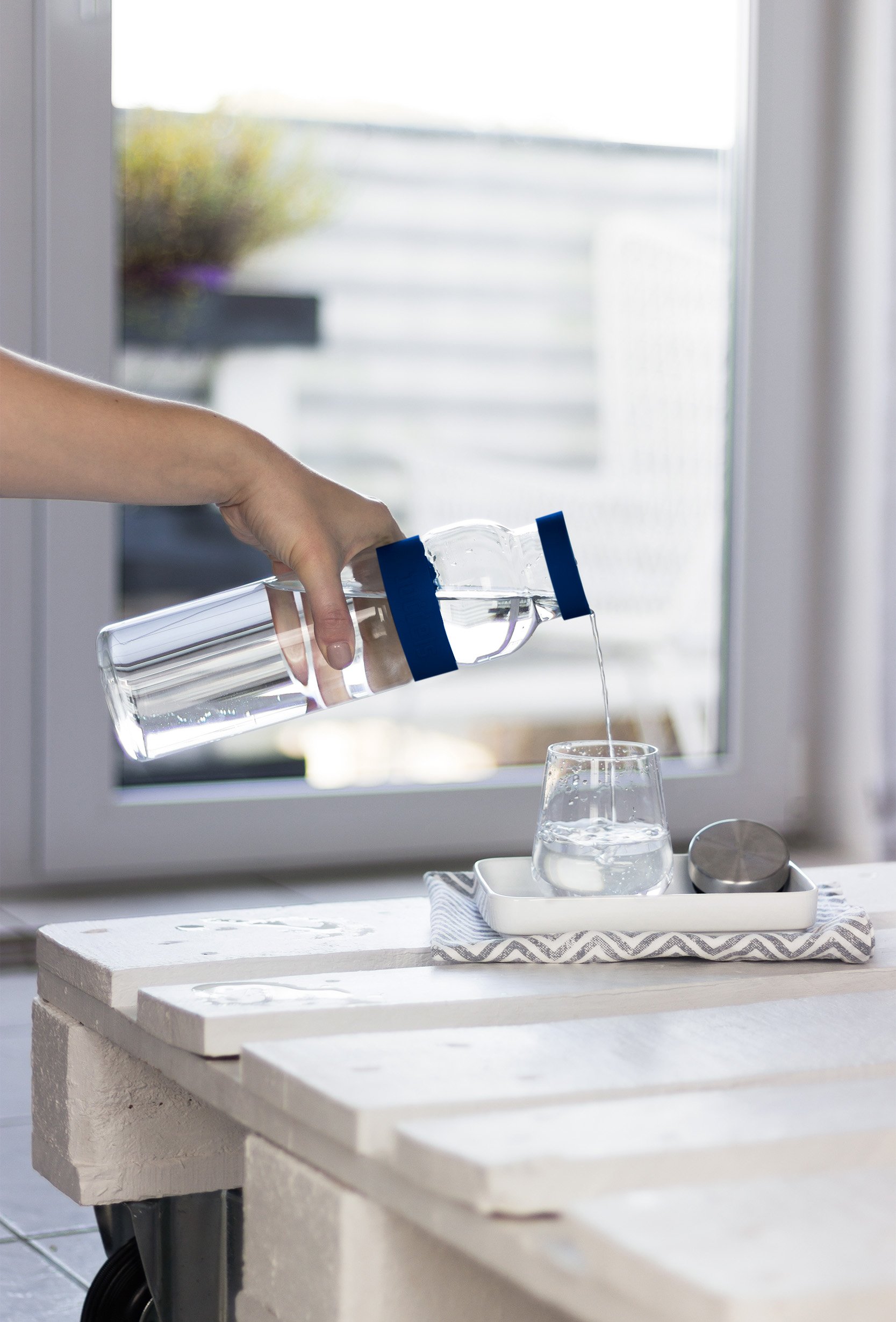 boddels Glaskaraffe Sund 1100ml in Nachtblau