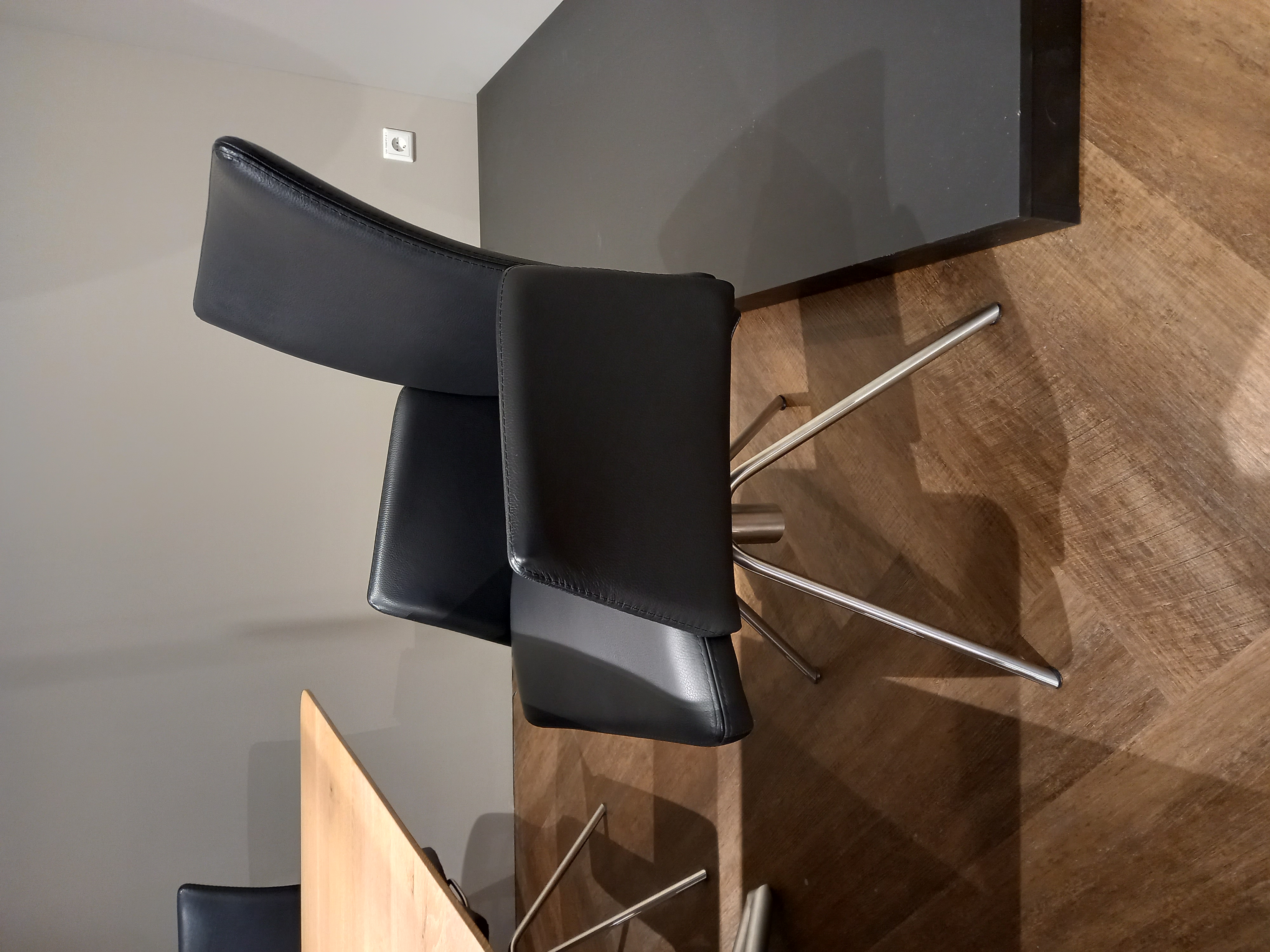 Musterring Stühle 6er-Set  in Leder 1 Toledo nero, Moebel, Innenarchitektur, Stuhl, Holz, Tabelle
