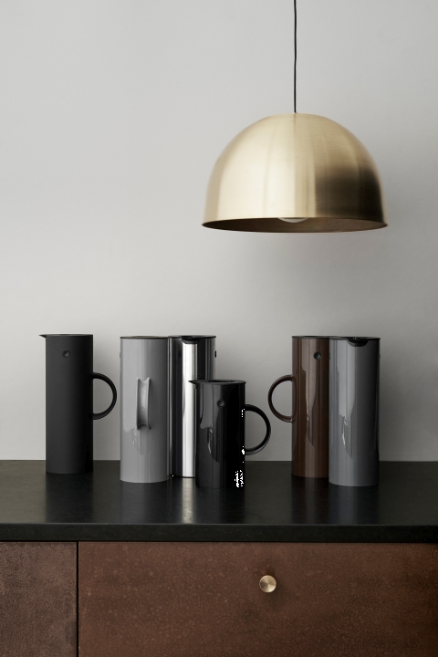 Stelton Isolierkanne EM77 0,5l in Farbe schwarz 