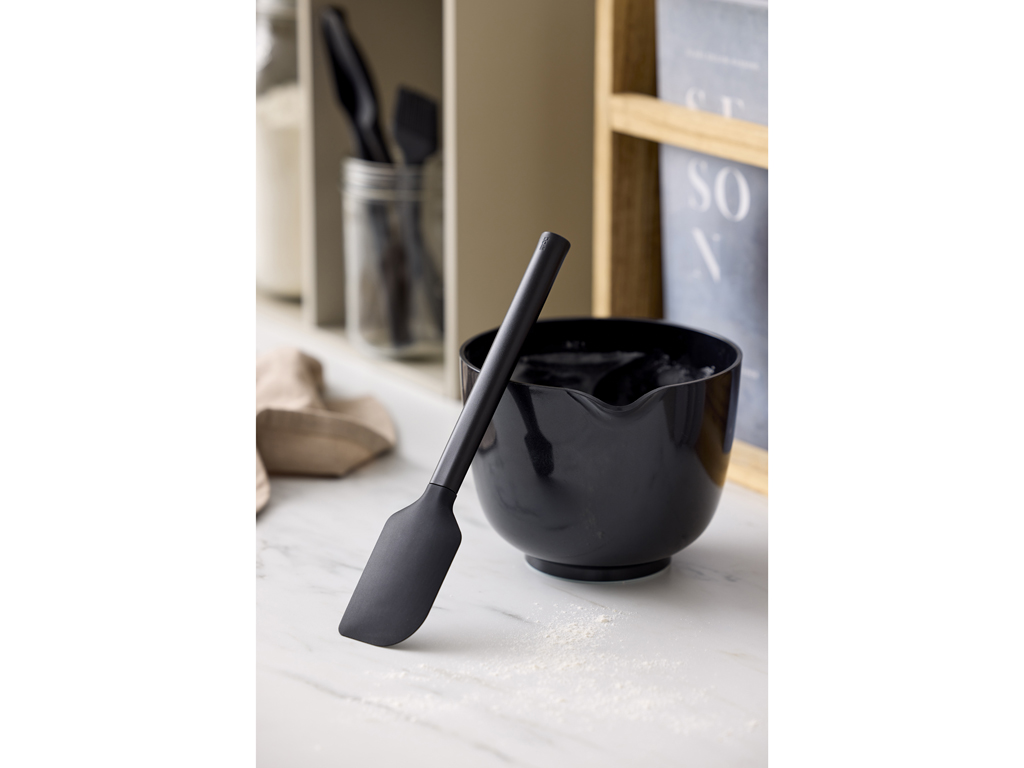F&H Teigschaber  EMMA ca. B5,3 H1,7 T25,2 cm in black