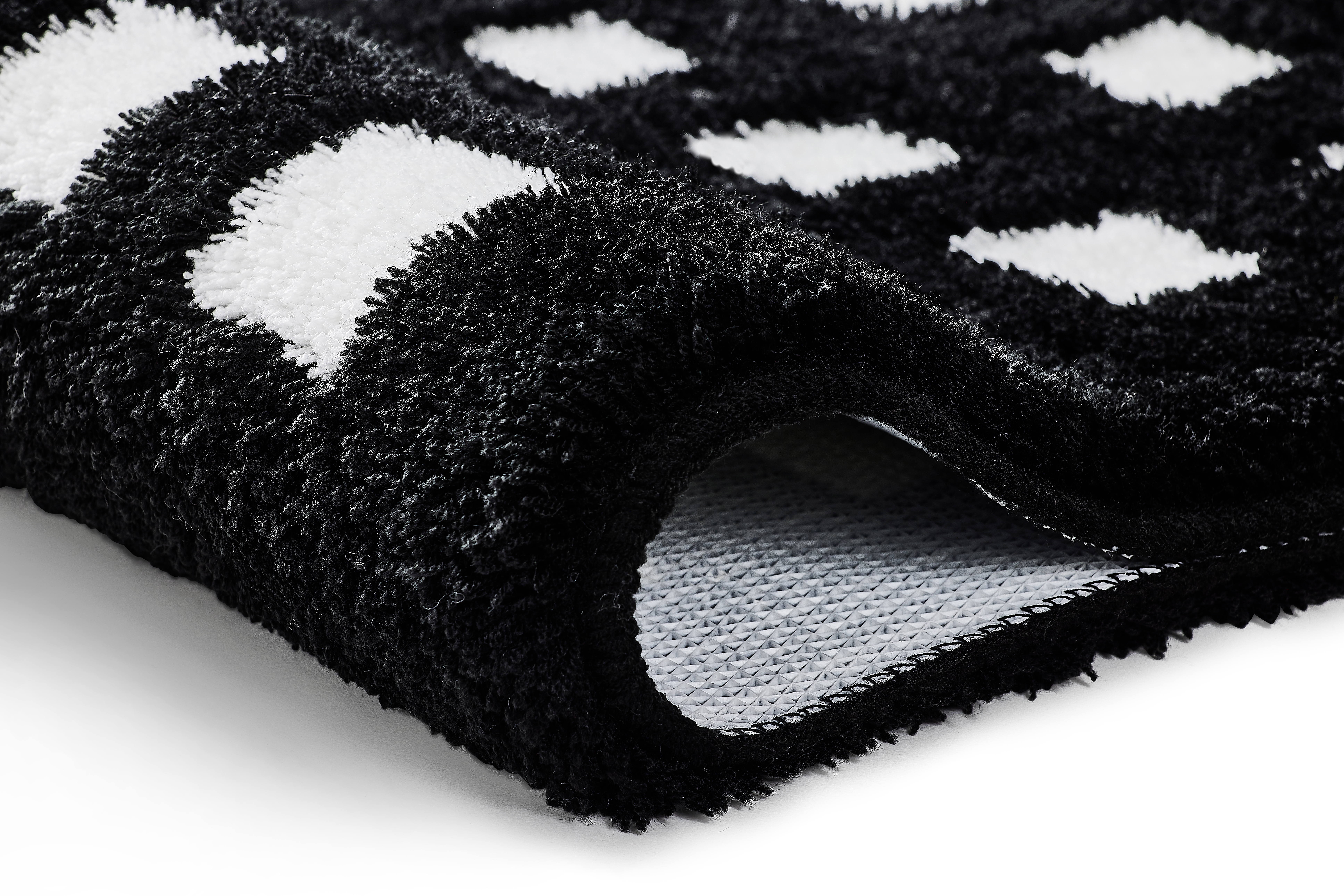 Kleine Wolke Badteppich BOXES ca. 60x90cm in Farbe Schwarz/Weiß