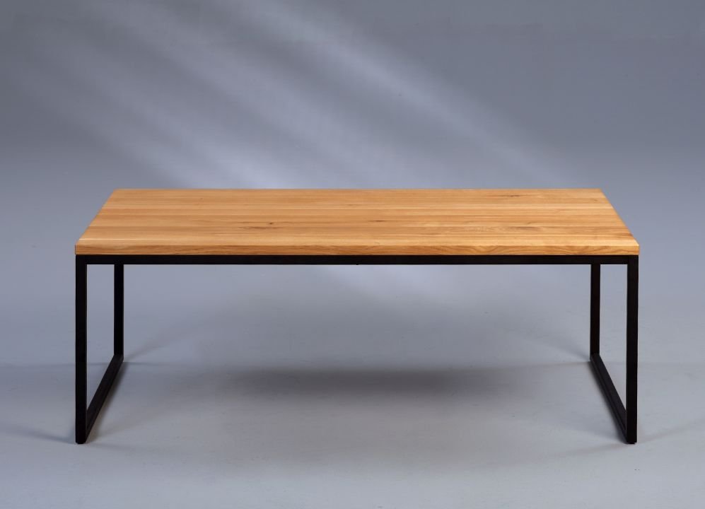 M2 Kollektion Couchtisch Sira in Wildeiche massiv geoelt