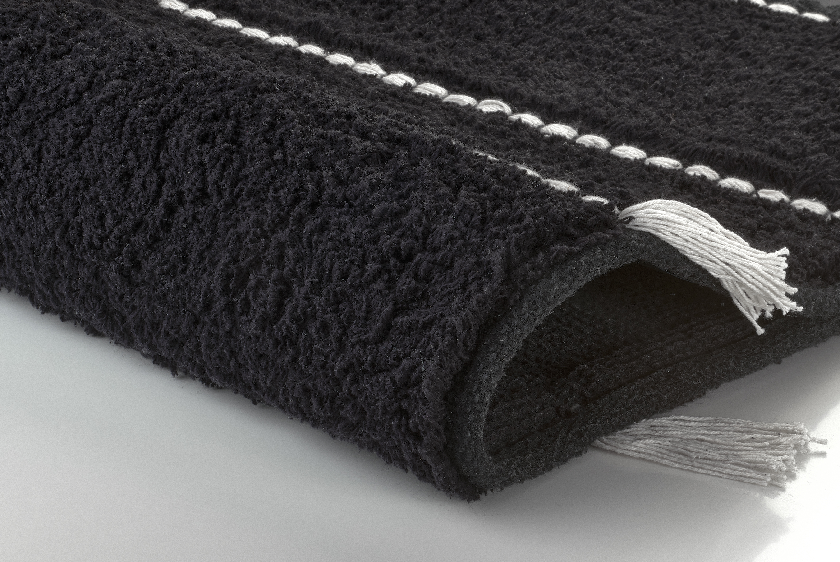 Kleine Wolke Badteppich TRAVIS ca. 55x65cm in Farbe Schwarz