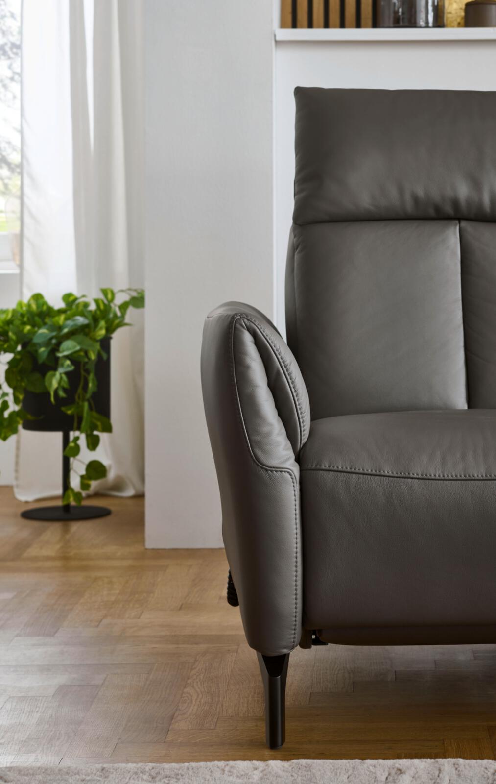 Polsteria Rundsofa LOLA in Leder Punch elephant