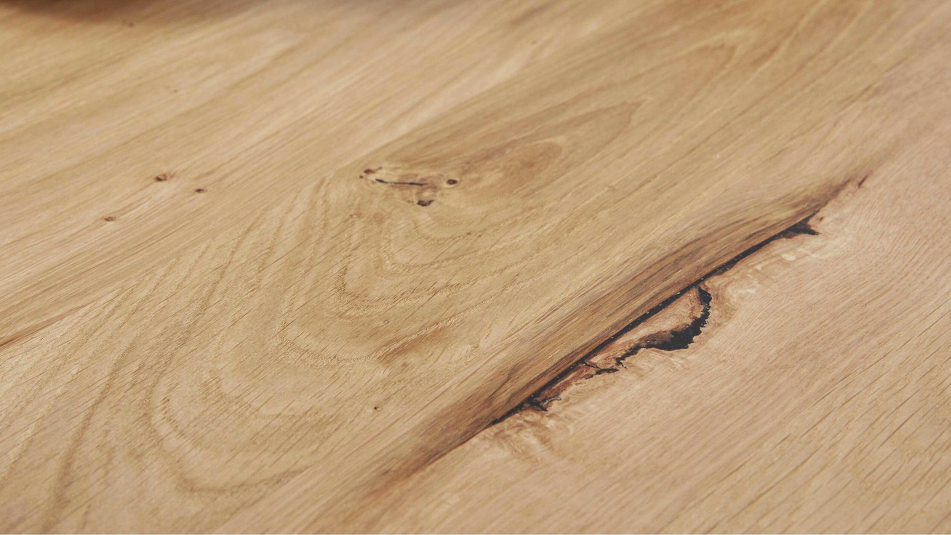 Interliving Esstisch IL 5105 ca. 200x100cm in Charakter-Eiche massiv geölt, Holz, Innenarchitektur, Hartholz, Fußboden, Bodenbeläge