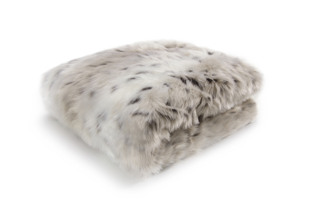 Magma Heimtex Plaid SKINS ca. 150x200cm in Farbe Schneeluchs