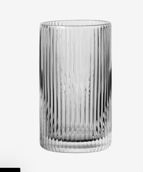 // Trinkglas // transparent glänzend // ca. 0,28 l // spülmaschinengeeignet