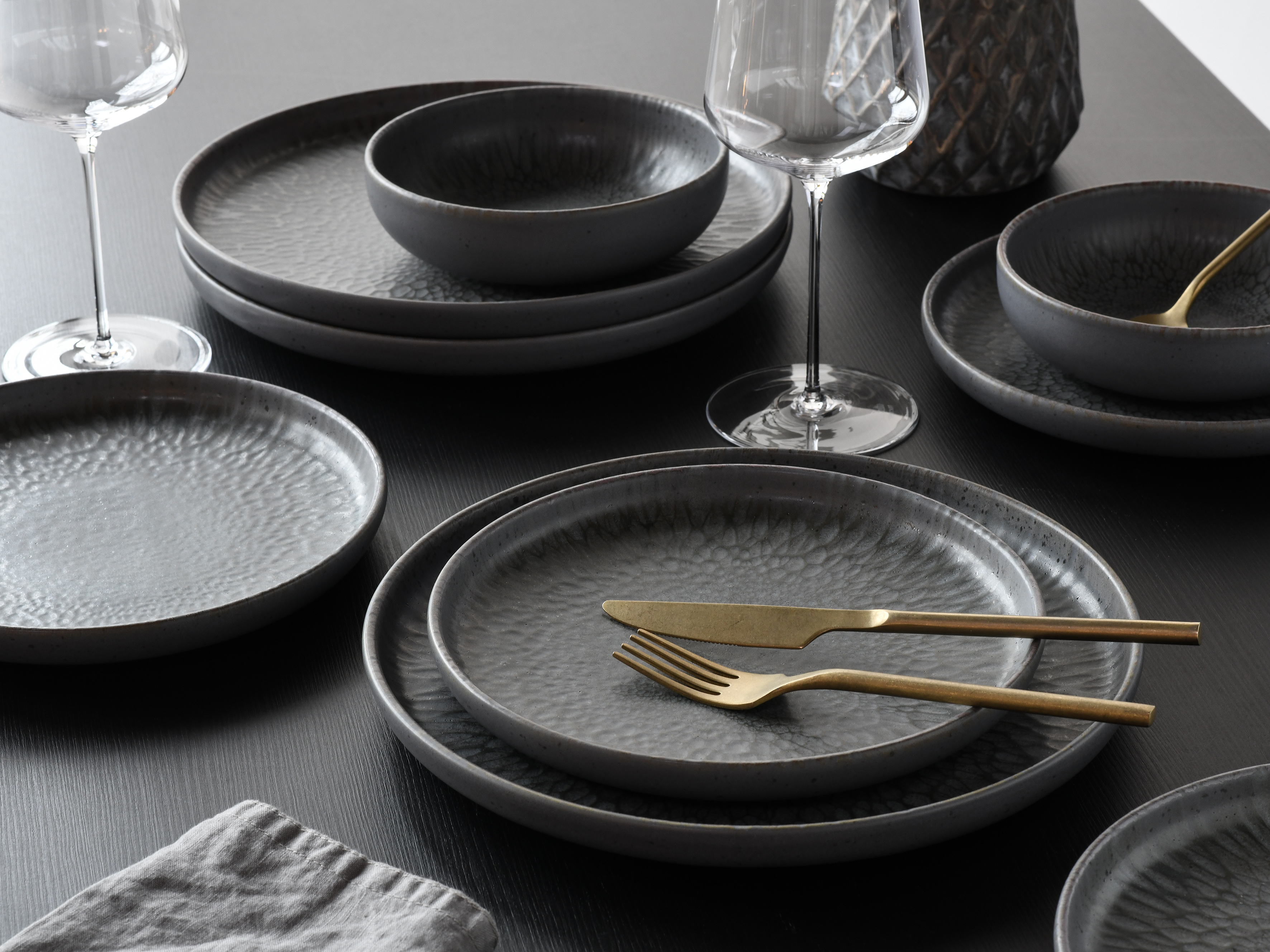 CreaTable Dessertteller Uno in Farbe Volcano Dark seidenmatt